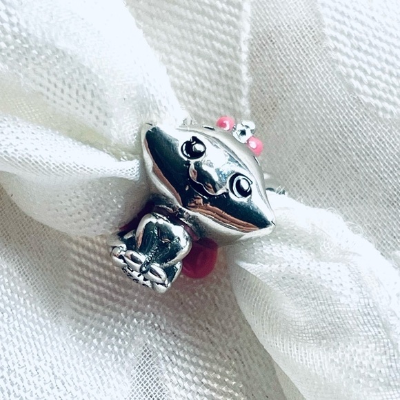 🐱 NWOT Cat Marie Charm – The Aristocats ✨ - Picture 6 of 10